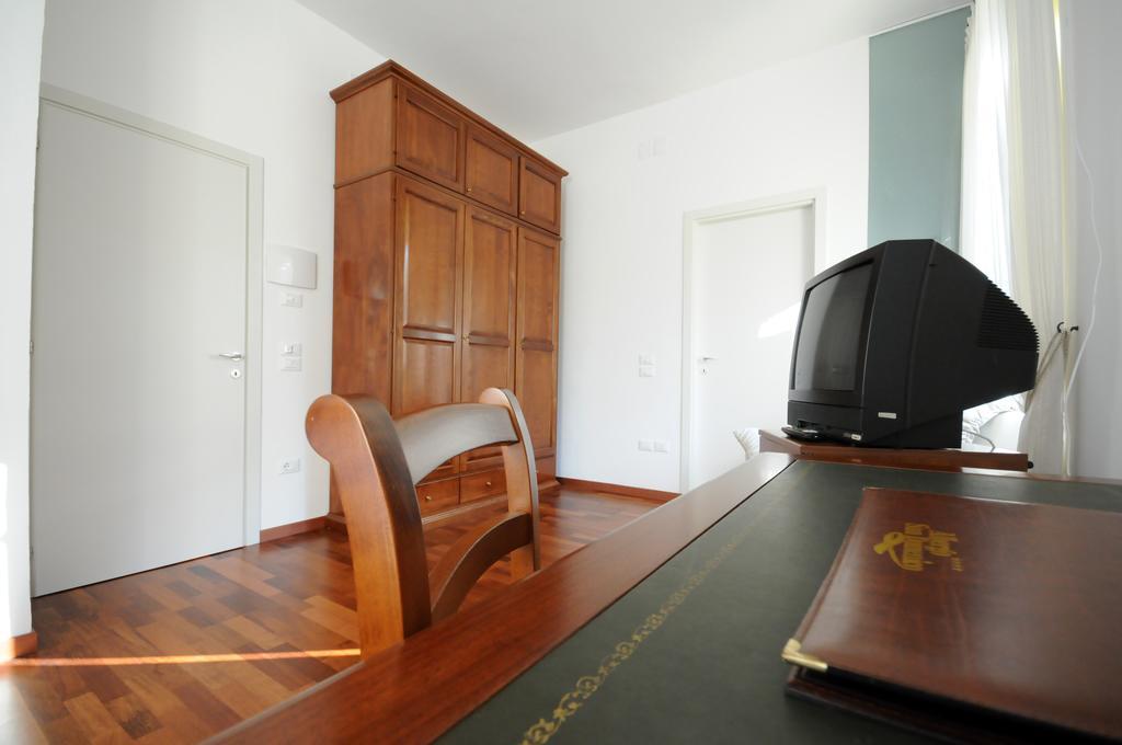 Guest House Domus Урбино Екстериор снимка